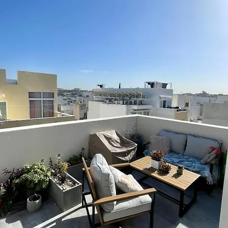 Cozy Loft-duplex Penthouse * Gzira