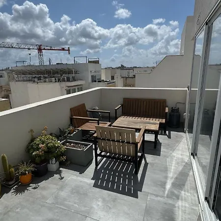 Cozy Loft-duplex Penthouse * Gzira